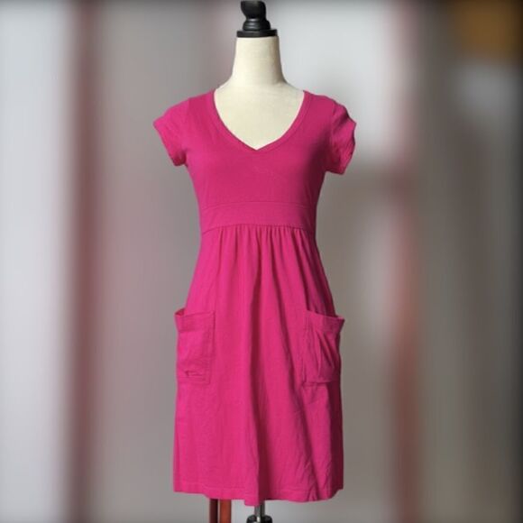 Old Navy Barbiecore Hot Pink Short Sleeve Dress w/Pockets (Size: Small) - Picture 1 of 8